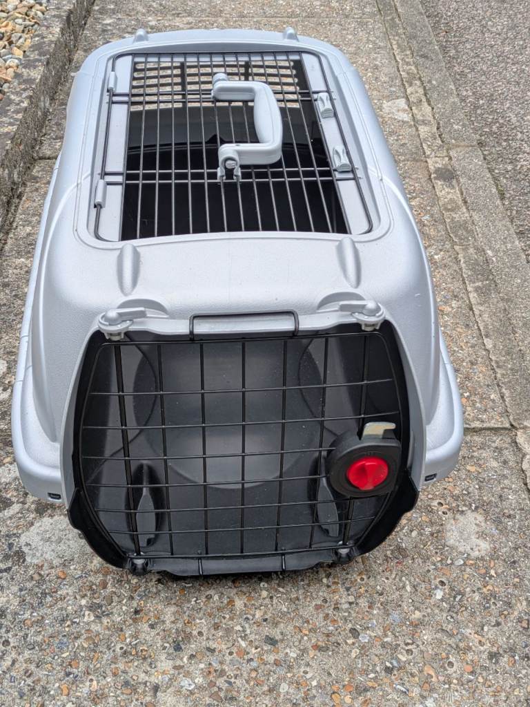 Cat carrier box with top and side openings - good condition