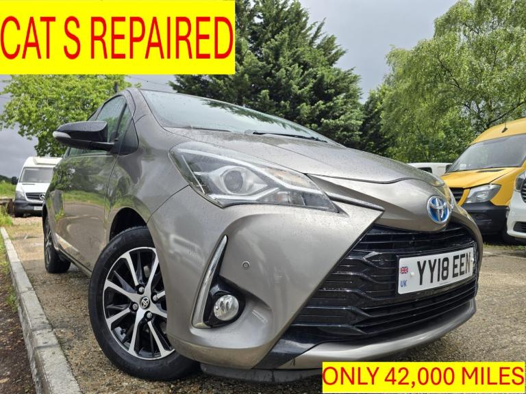 2018 Toyota Yaris 1.5 VVT-h Icon Tech E-CVT **ONLY 42,000 MILES** HATCHBACK Petrol/Electric Hybri...