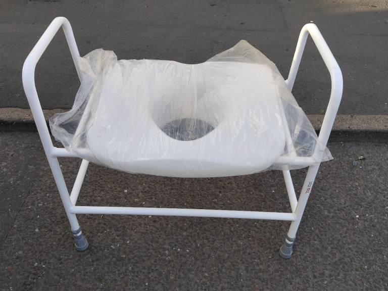Bariatric Commode / Raised Toilet Frame