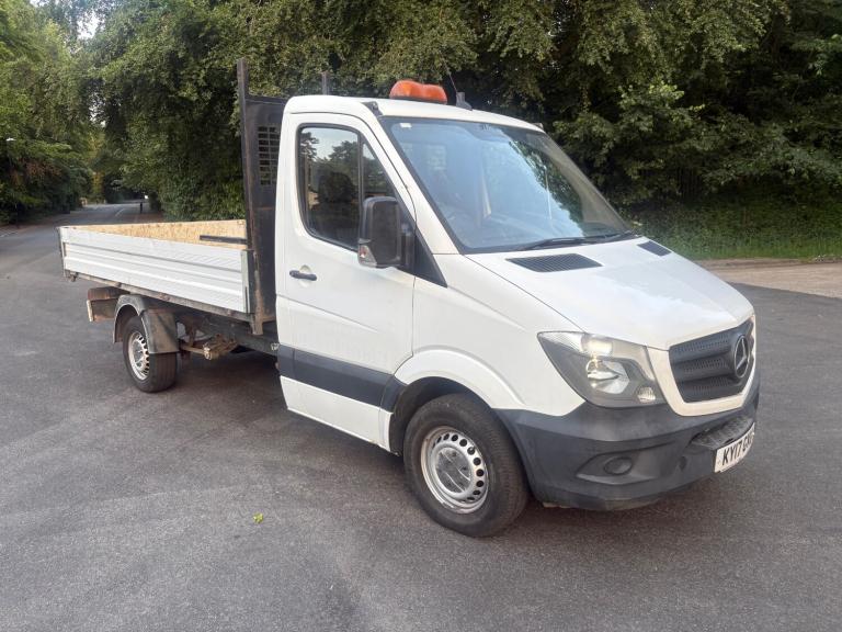 MERCEDES-BENZ SPRINTER TIPPER 3.5T 11FT BED MOT 05/27 CRUISE 3 SEATS NO VAT