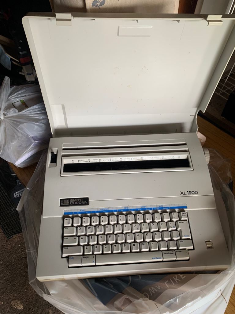 Vintage Smith Corona Electronic Typewriter 