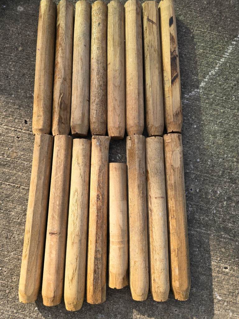 Oak dowels