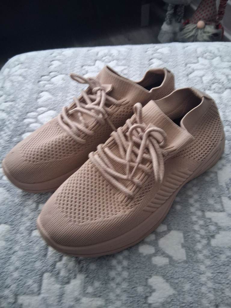 Chunky womens trainer size 8