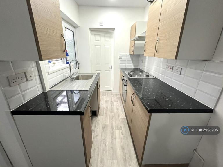 2 bedroom house in Astley Avenue, Coventry, CV6 (2 bed) (#2953705)