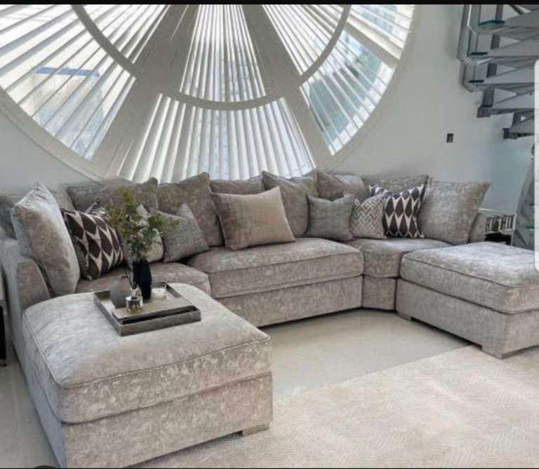 BRAND NEW Alaska u shape - available in a variety of colours 