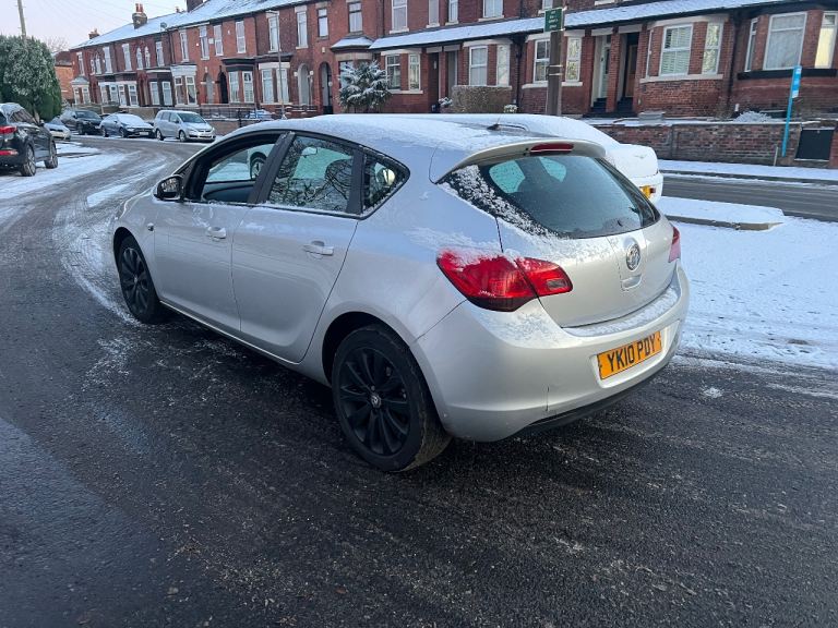 Vauxhall, ASTRA, Hatchback, 2010, Manual, 1598 (cc), 5 doors