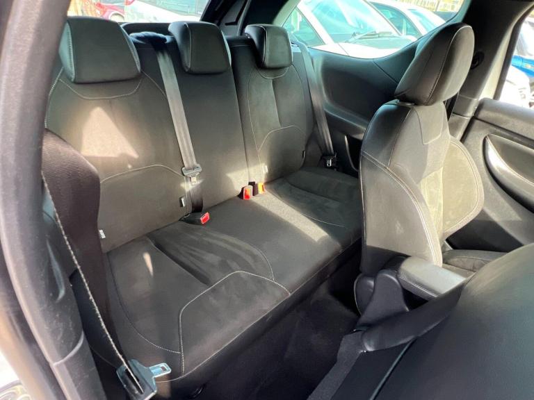 2017 DS Automobiles DS 3 1.2 PureTech 82 Connected Chic 3dr HATCHBACK PETROL Manual