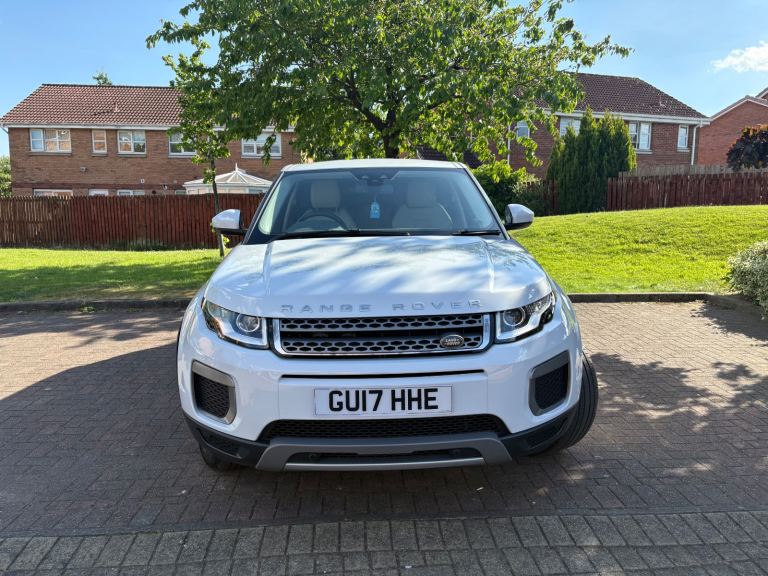 Land Rover Range Rover Evoque Automatic 2.0 Litre Automatic White SUV 