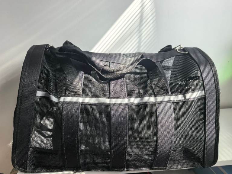 Black Medium Pet Carrier Bag (minor tear on the side)