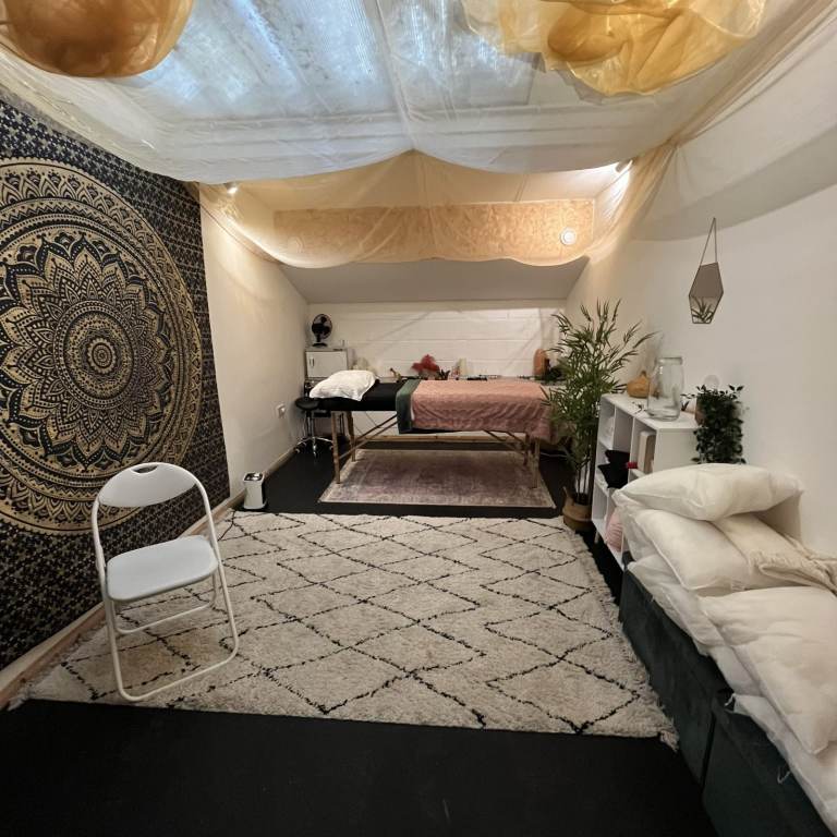 Beauty Room | Commercial Spaces | Creative Studio to rent in Hackney Wick East London E9