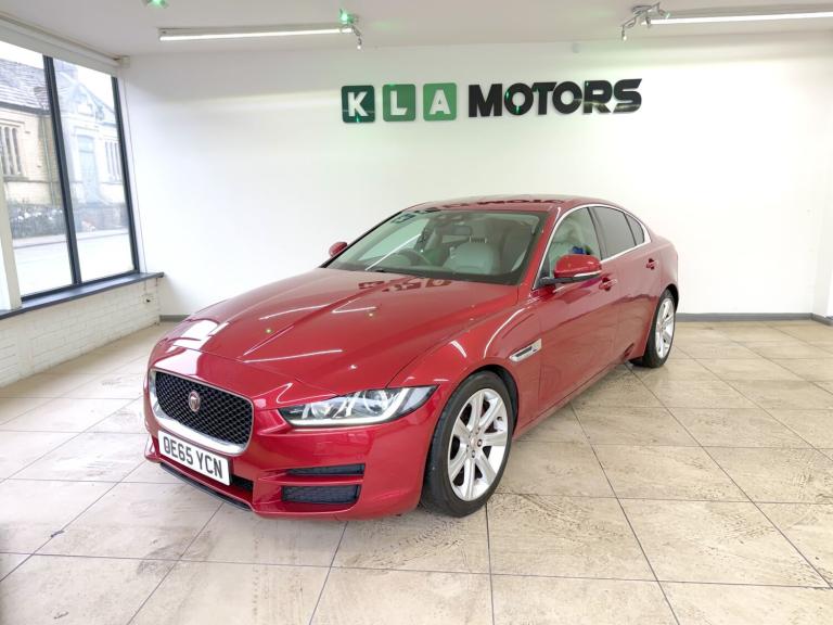 JAGUAR XE 2.0 d Portfolio Red Auto Diesel 2016