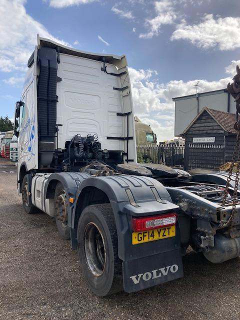 ***BREAKING ONLY *** Volvo FH 4 500