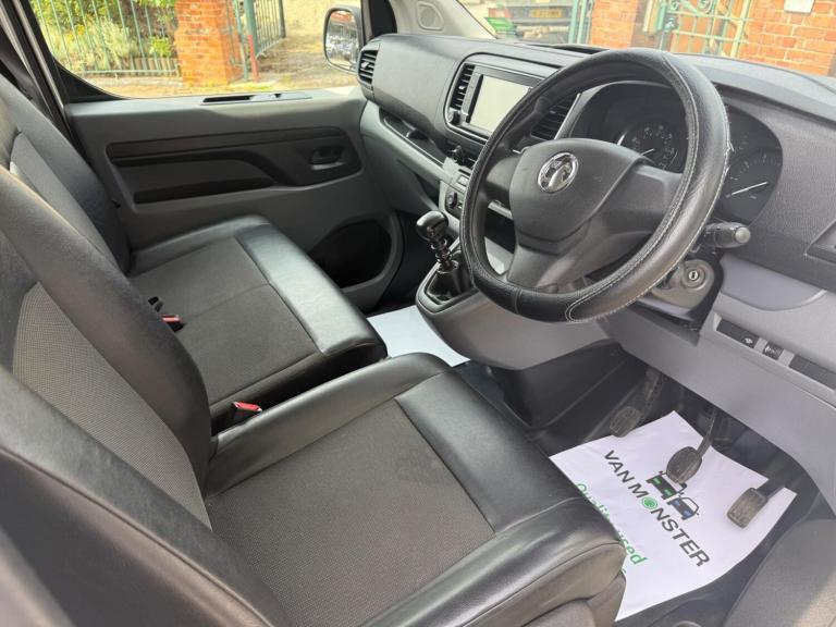 2020 Vauxhall Vivaro 2900 1.5d 100PS Dynamic H1 Van PANEL VAN DIESEL Manual