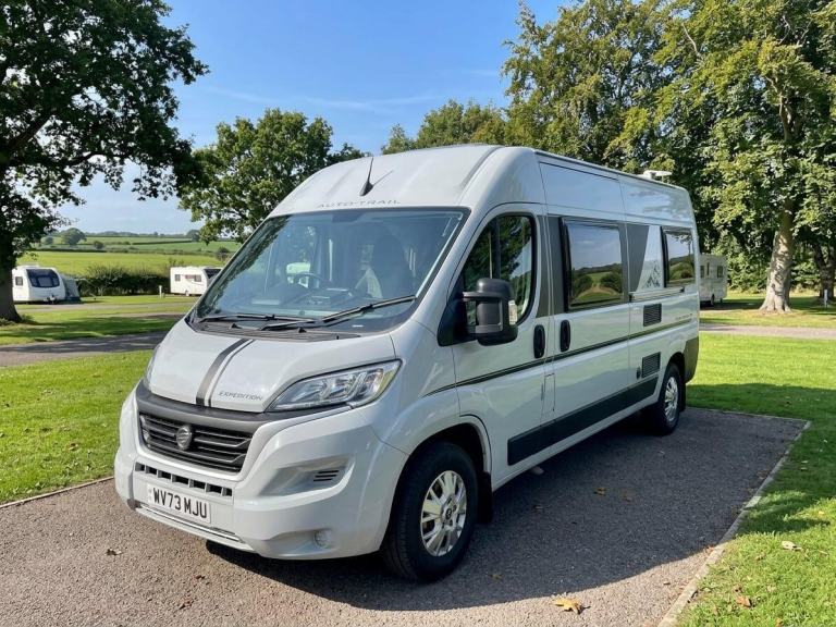 2023 Auto-Trail Expedition 67 Diesel 2 Berth
