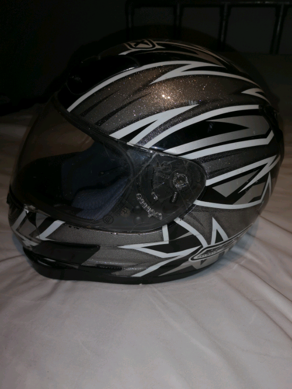 Motorcycle helmet
