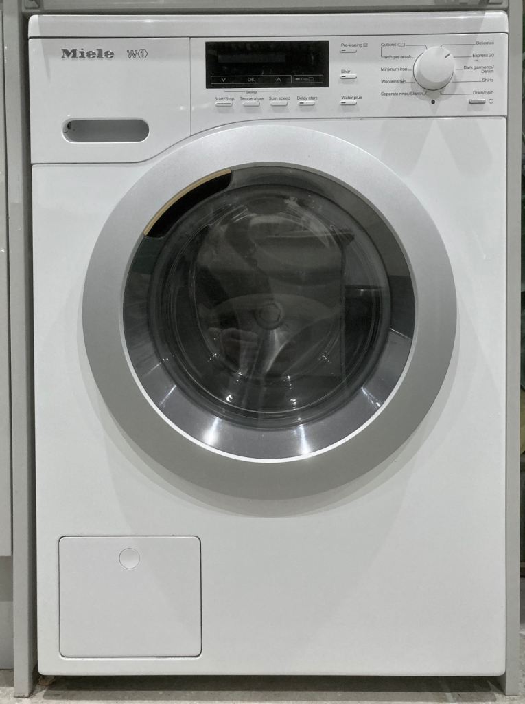 Miele W1 Washing Machine-Spares or Repairs 