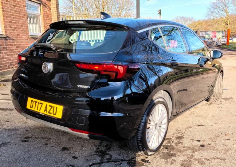 2017 Vauxhall Astra 1.4 Astra Elite Nav T 5dr - Full Service History - High Spec! Hatchback Petro...