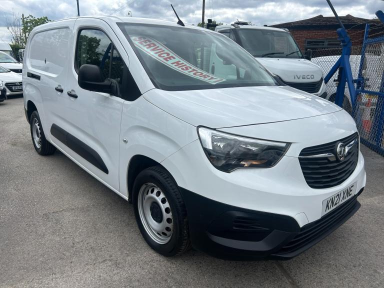 2021 Vauxhall Combo 1.5 Turbo D 2300 Dynamic L2 H1 LWB Euro 6, Twin Doors, F/S/H