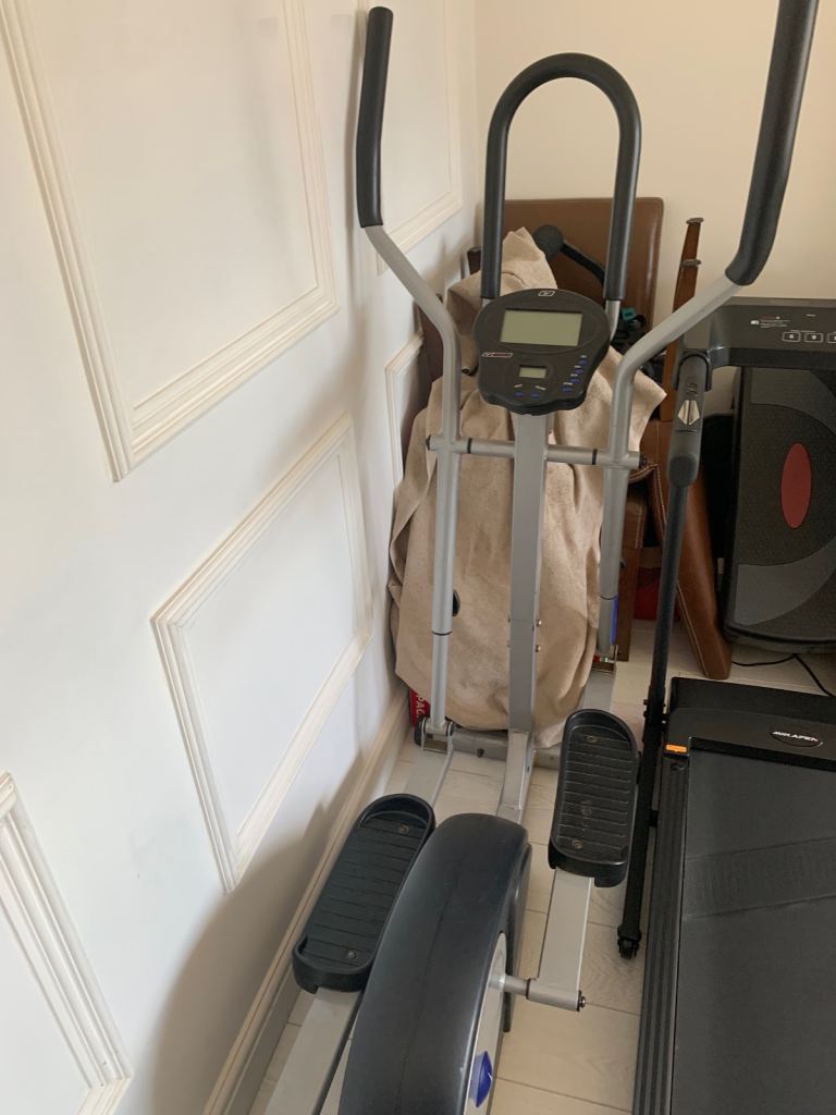 Reebok cross trainer