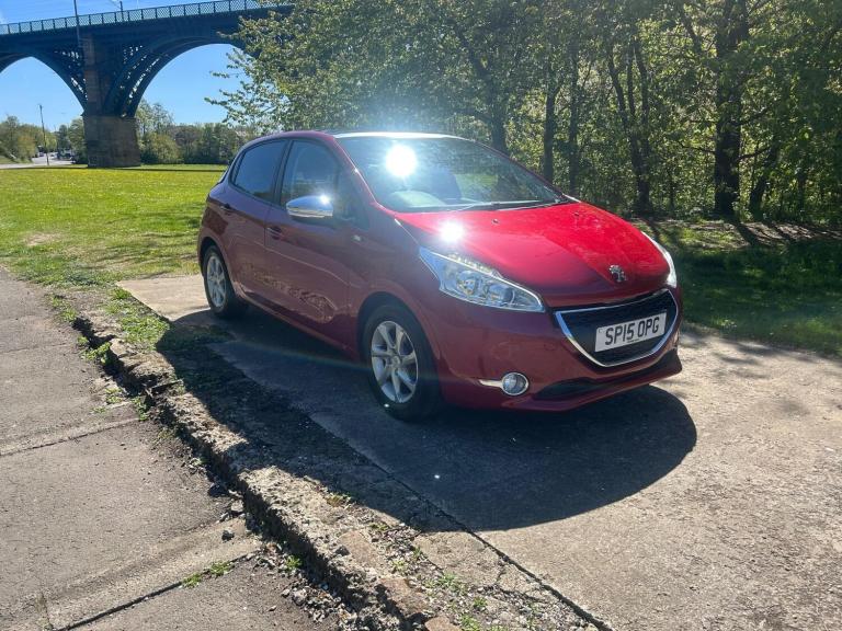 2015 Peugeot 208 1.2 Vti Puretech Style Hatchback Hatchback Petrol Manual