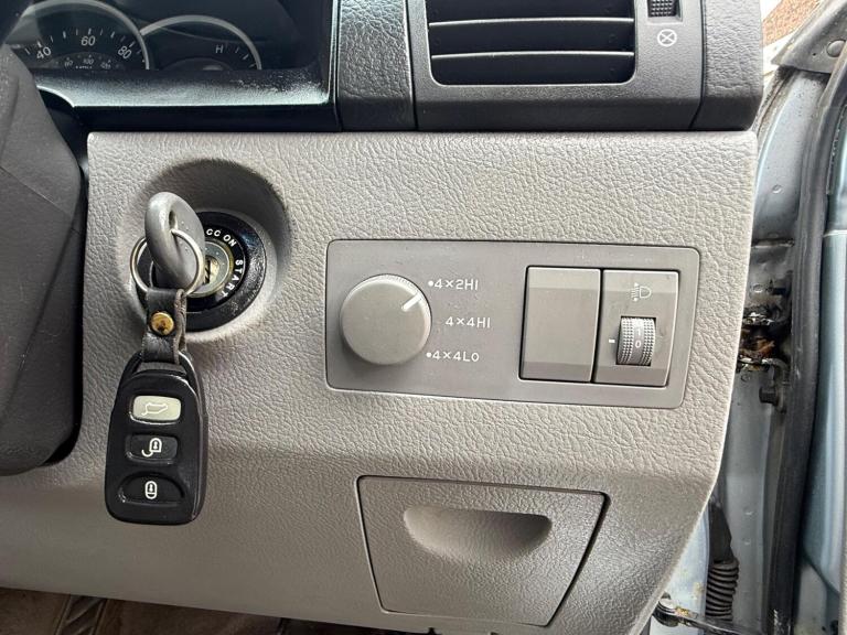  Kia Sorento 2.5 CRDi XE 5dr Diesel Automatic