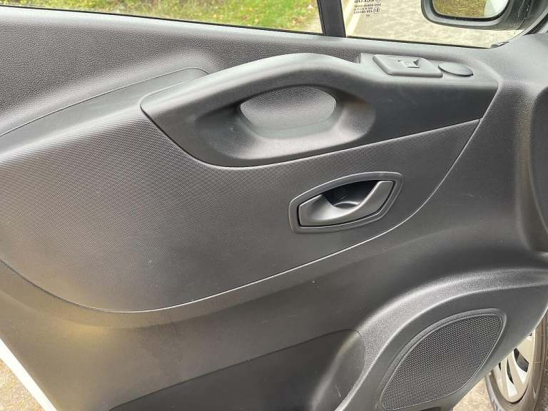 2021 Renault Trafic SL30 ENERGY dCi 120 Business Van PANEL VAN DIESEL Manual