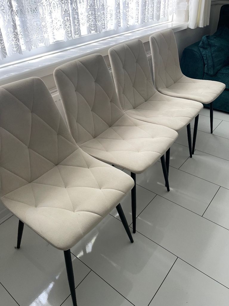 Dining chairs 