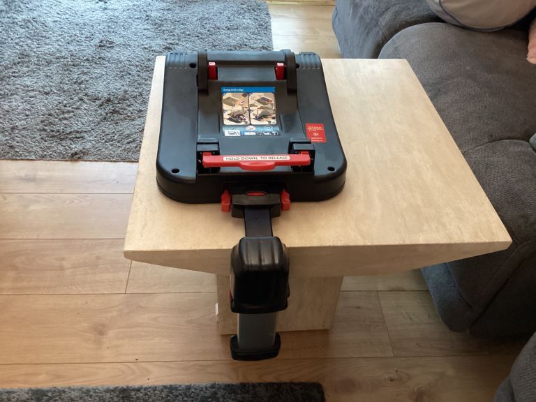 image for Icklebubba car seat base (Reduced Bargain 