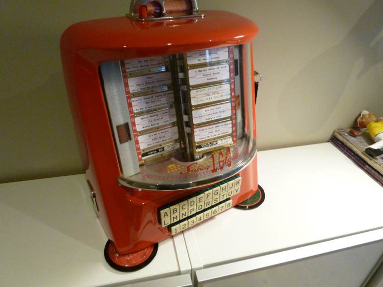 Seeburg Jukebox Wall-o-Matic