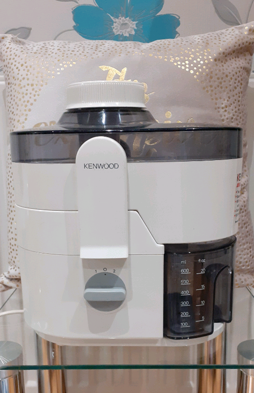 Kenwood Juicer.