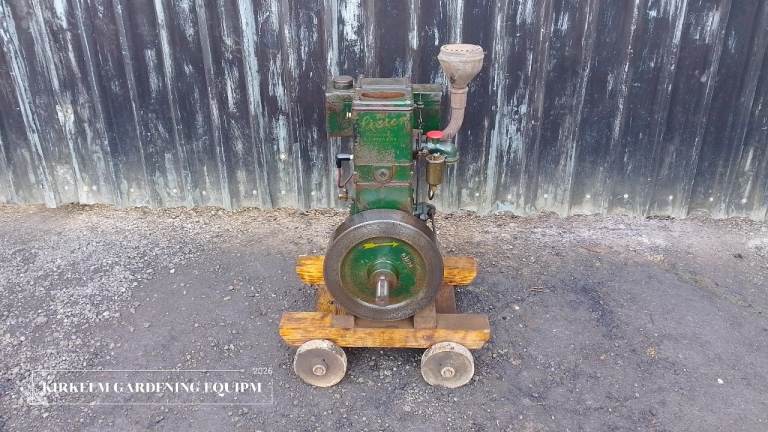 1950 VINTAGE LISTER D STATIONERY ENGINE ON BARROW £250
