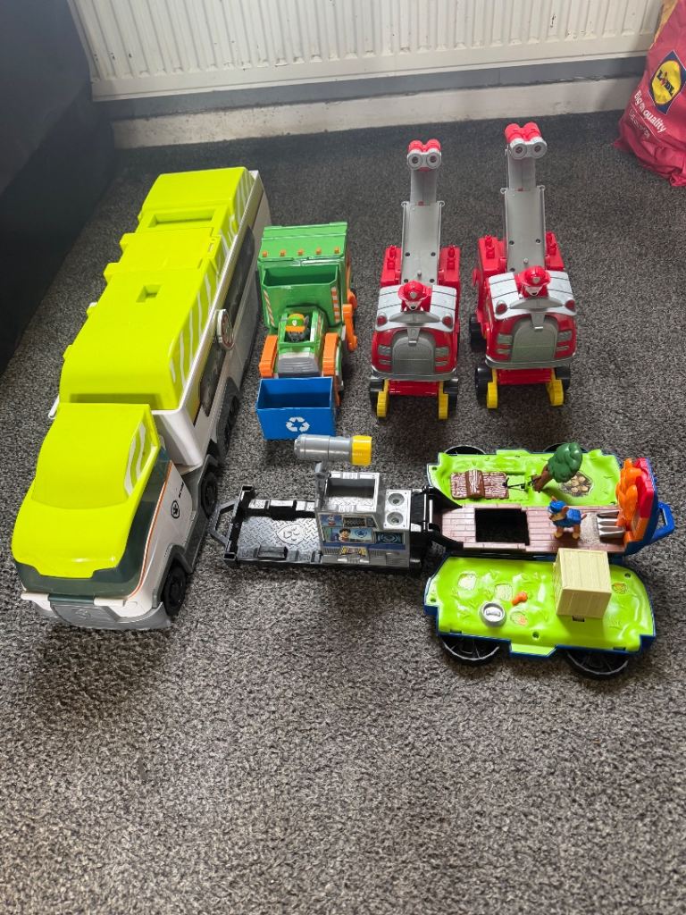 Paw patrol vehicles 