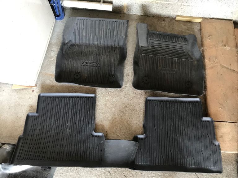 GENUINE Ford KUGA rubber car mats MK2 models.