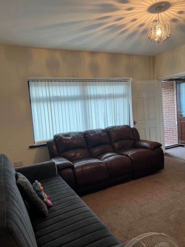 3 bedroom house for rent available in Coventry
