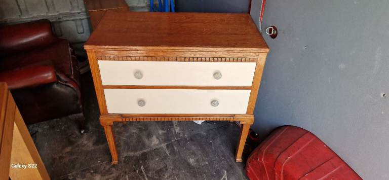 Vintage chest of drawers 
