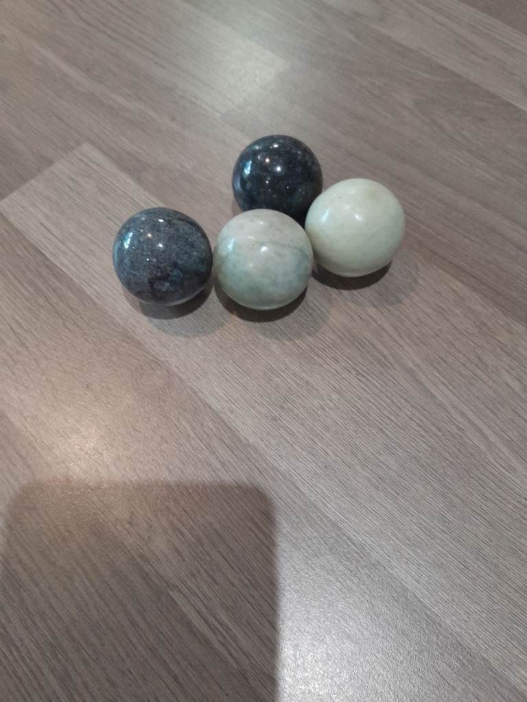 Set Of 4 Chinese Baoding Hand Massage Balls