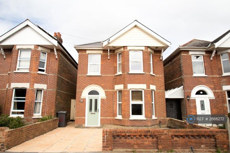 5 bedroom house in Nortoft Road, Bournemouth, BH8 (5 bed) (#2666272)