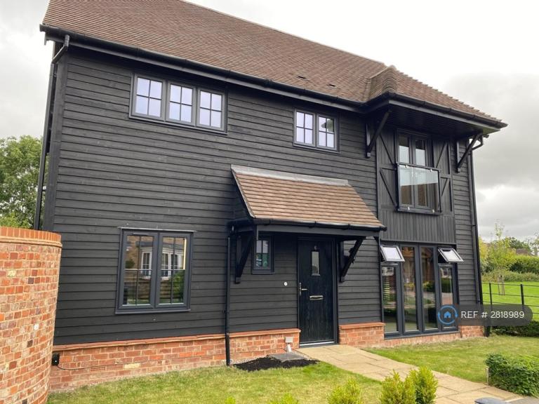 3 bedroom house in Blossom Way, Tonbridge, TN12 (3 bed) (#2818989)