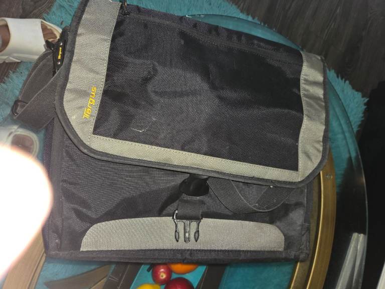 Targus Laptop Bag - Black and Grey, Good Condition