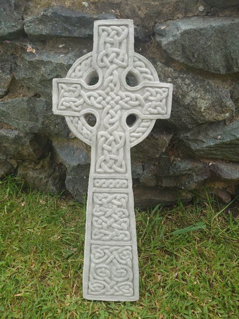 Small Cast Celtic Cross