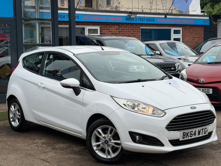 2014 Ford Fiesta 1.25 Zetec Hatchback 3dr Petrol Manual Euro 5 (82 ps) HATCHBACK Petrol Manual