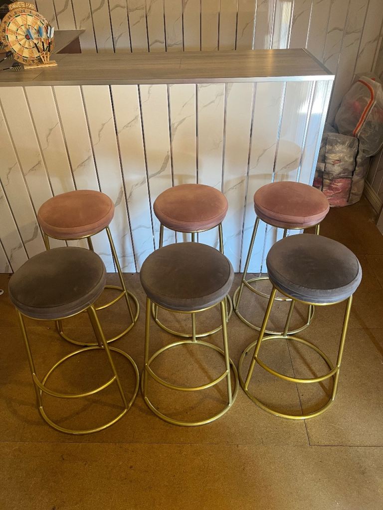 6x bar stools 