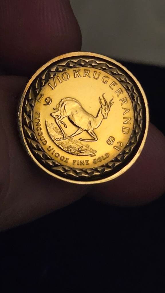 9ct Gold ring with 22ct 1/10th Oz Krugerrand coin