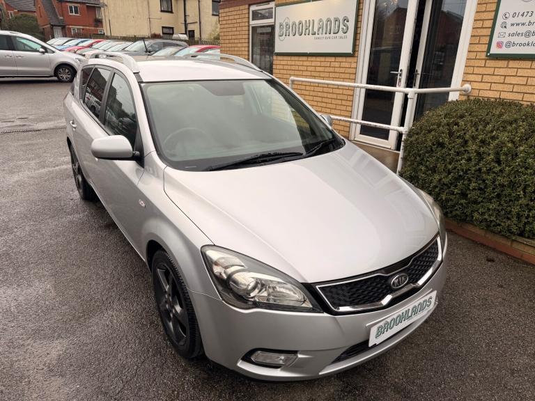 2012 Kia Ceed 3 Crdi Automatic Estate Silver 1.6 Diesel 48+mpg Low Insurance 
