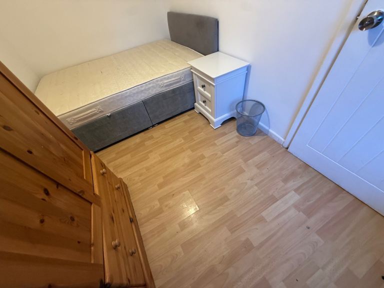 Double room private bathroom 