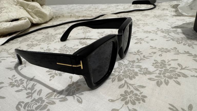 Tom Ford Sunglasses – Black, as good as new  Condition with Case