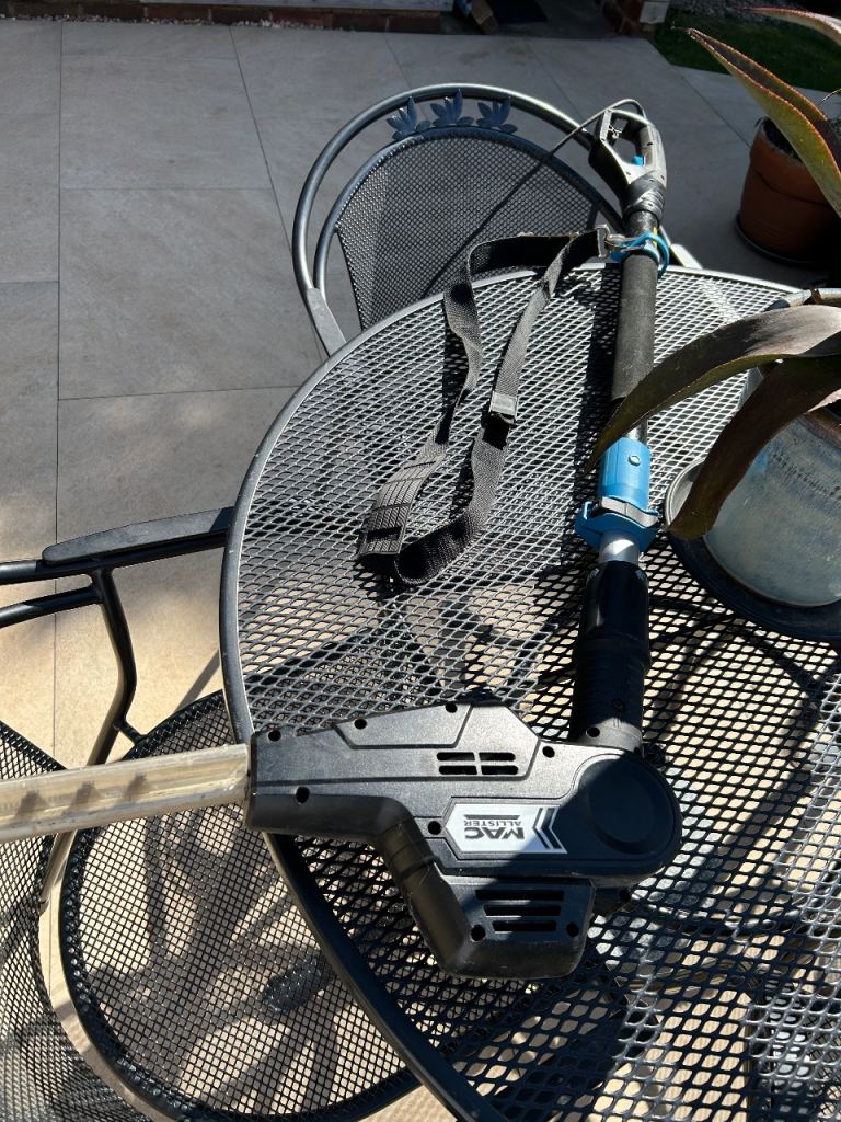  electric hedge trimmer