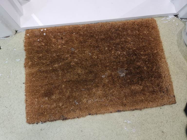 3x door mats 