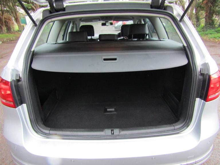 Volkswagen Passat 2.0 TDI Bluemotion Tech Executive Auto Estate GREAT CONDITION