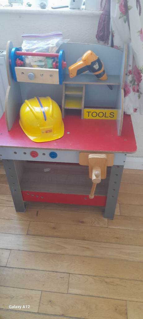 Childrens tool bench